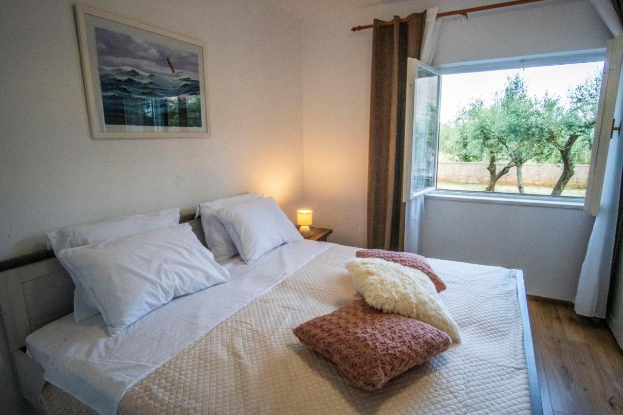 House Nada Apartman Muntić Екстериор снимка