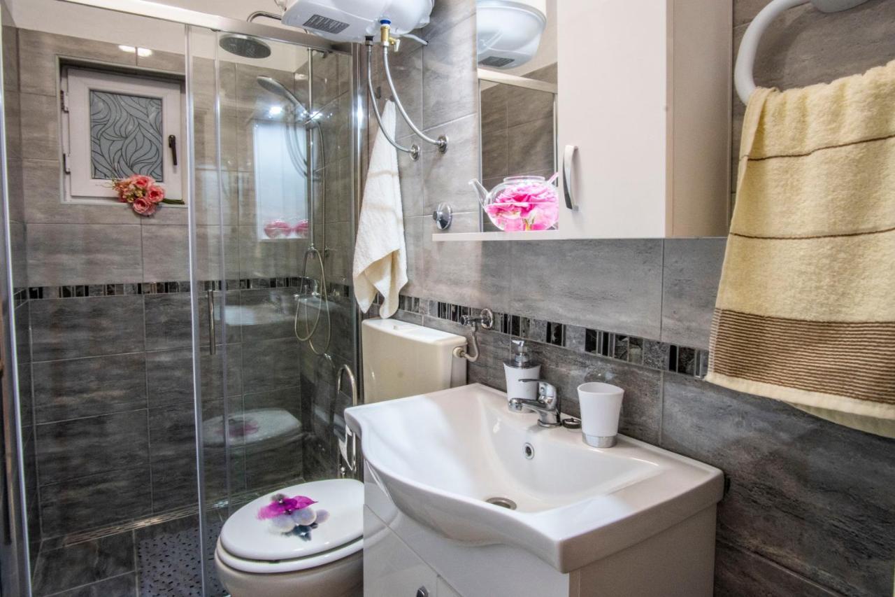 House Nada Apartman Muntić Екстериор снимка