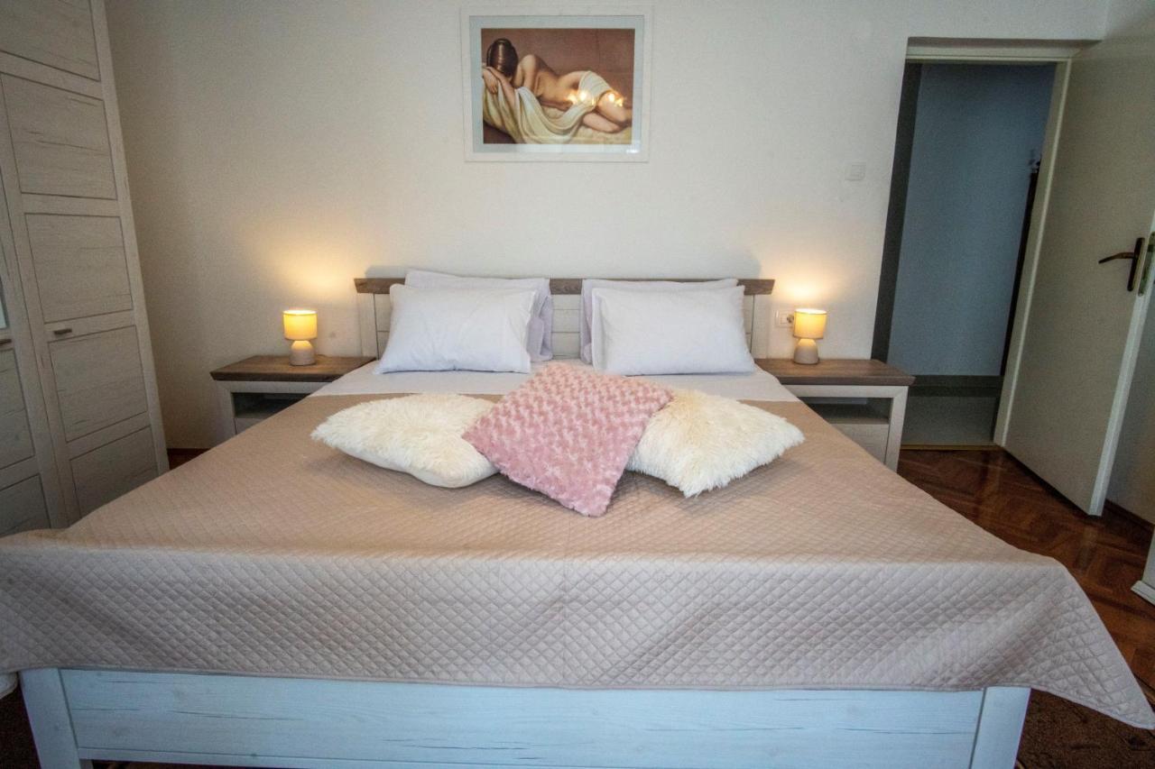 House Nada Apartman Muntić Екстериор снимка
