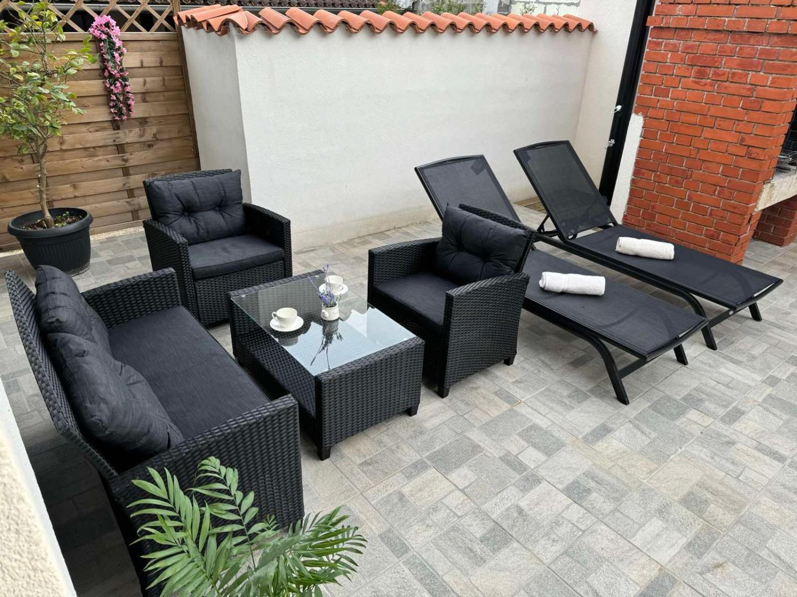 House Nada Apartman Muntić Екстериор снимка
